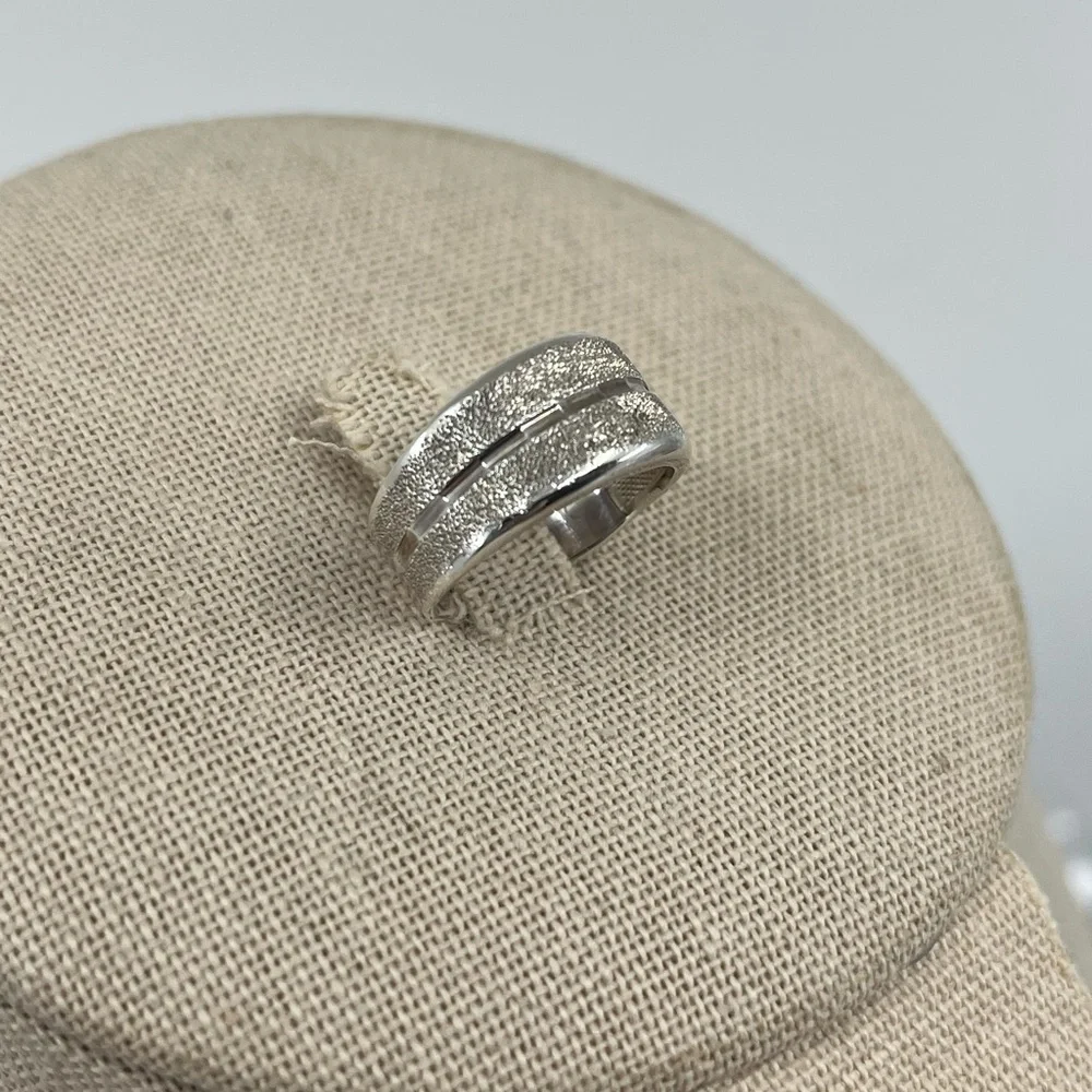 Vintage .999 Fine Silver Textured Band Ring – Size 5.75, Made in Costa Rica
